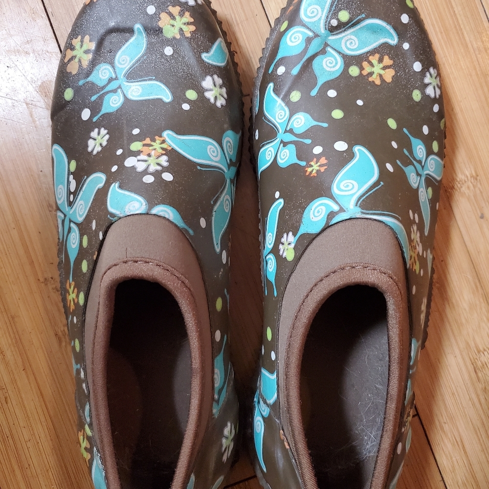 Women's garden shoes